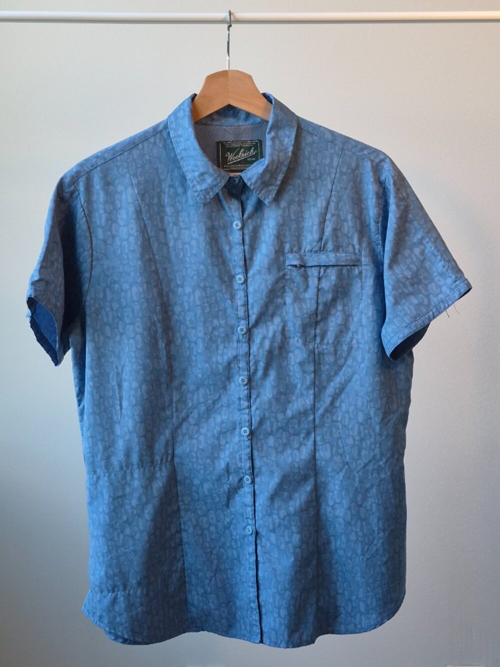 Woolrich Button Up Shirt Women's Large Light Blue Moon Quick Dry Hiking